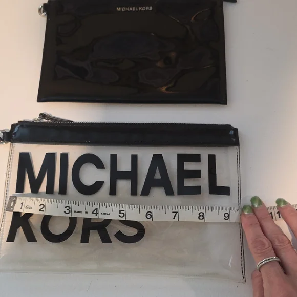 Michael Kors Wristlet Clutch Set Patent Black + Clear Logo Pouch Interchangeable - Picture 4 of 7